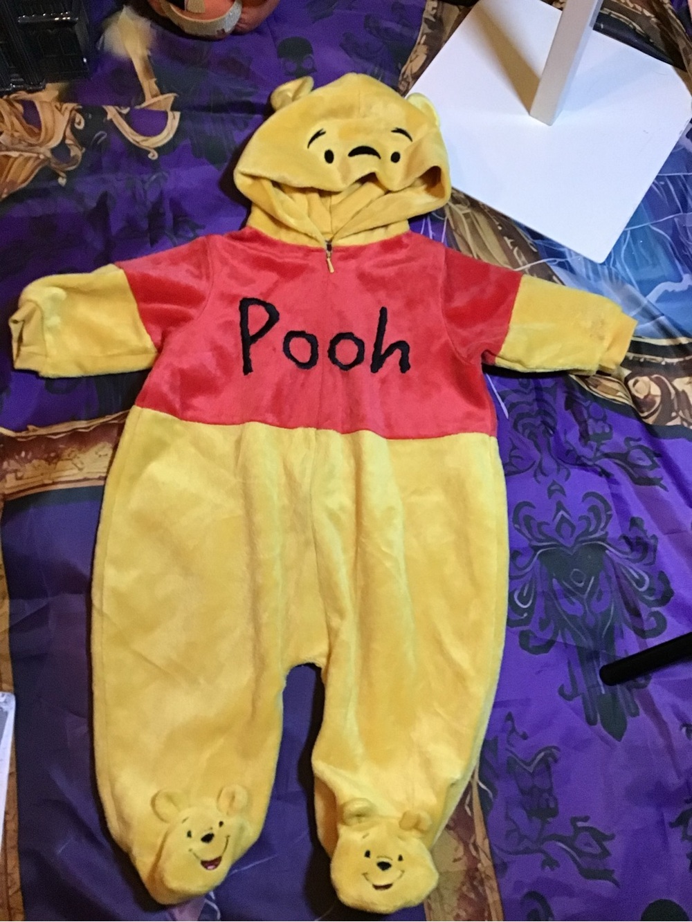 Vintage disney Winnie the Pooh 100 acre collection infant costume size 3-6 month